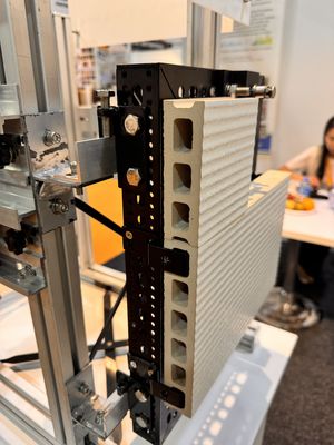 อลูมิเนียมการบํารุงรักษาที่ต่ํา ปานล์ Unitezed การแก้ไขที่สุดยอดสําหรับหน้าต่างอาคาร